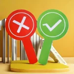 Roheline ja punane õppevahend laste käes – märk „ÕIGE“ ja „VALE“. Sobivad kasutamiseks mängudes, viktoriinides ja tundides. ✅❌